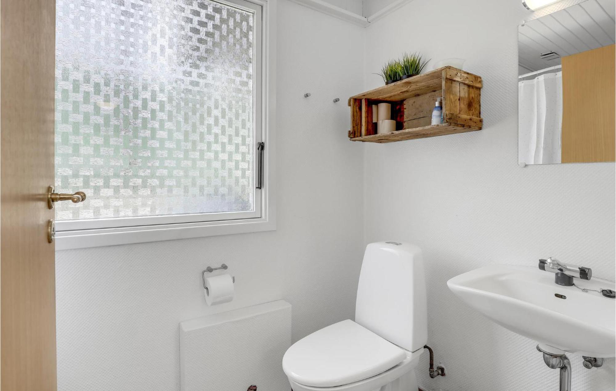 Lovely Home In Nexo With Kitchen מראה חיצוני תמונה