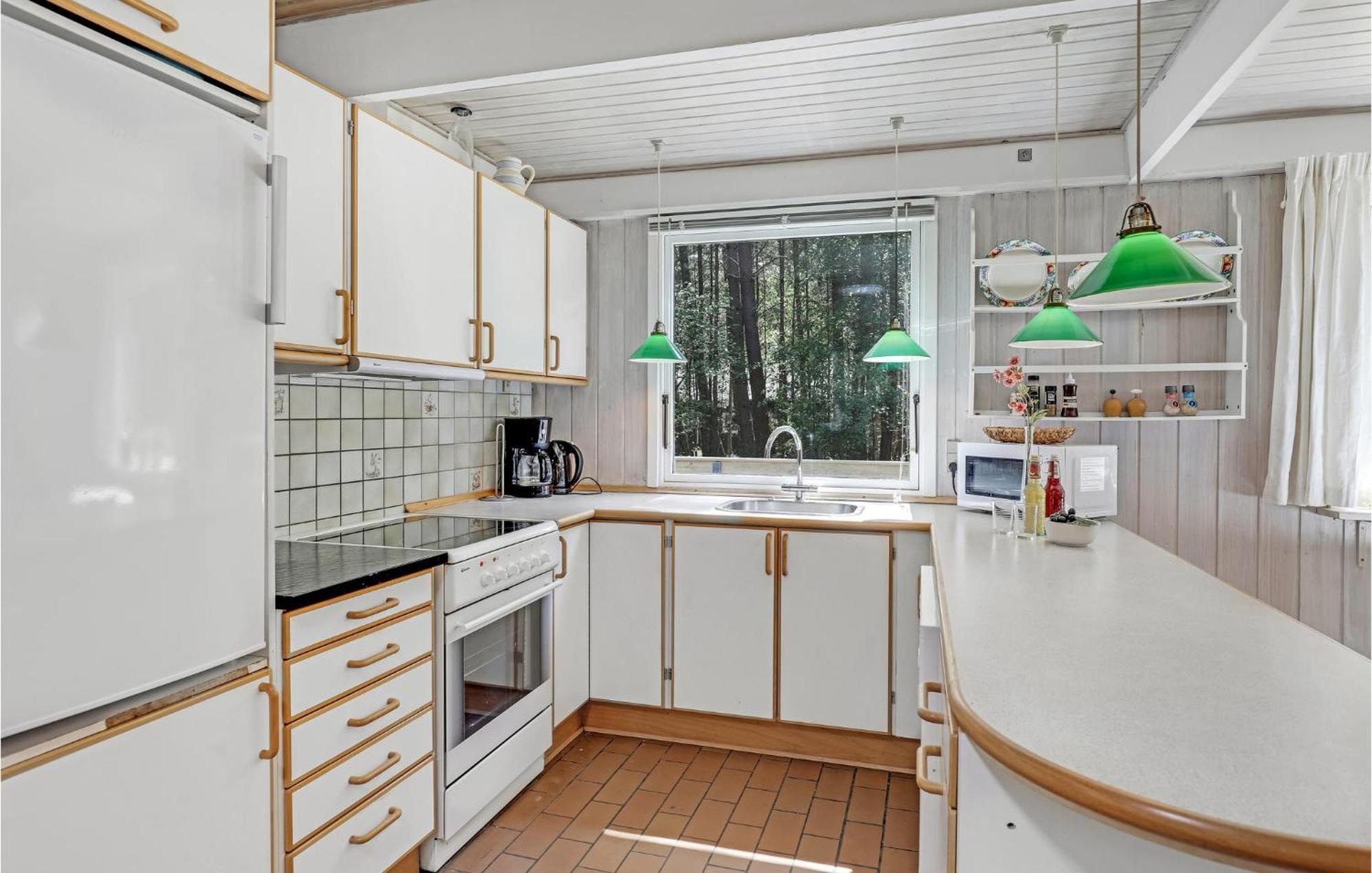 Lovely Home In Nexo With Kitchen מראה חיצוני תמונה