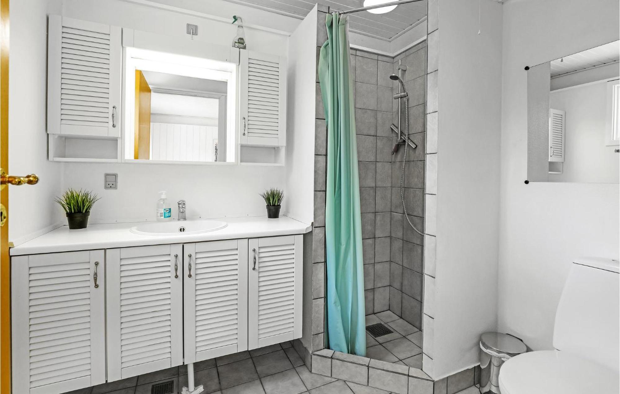 Lovely Home In Nexo With Kitchen מראה חיצוני תמונה