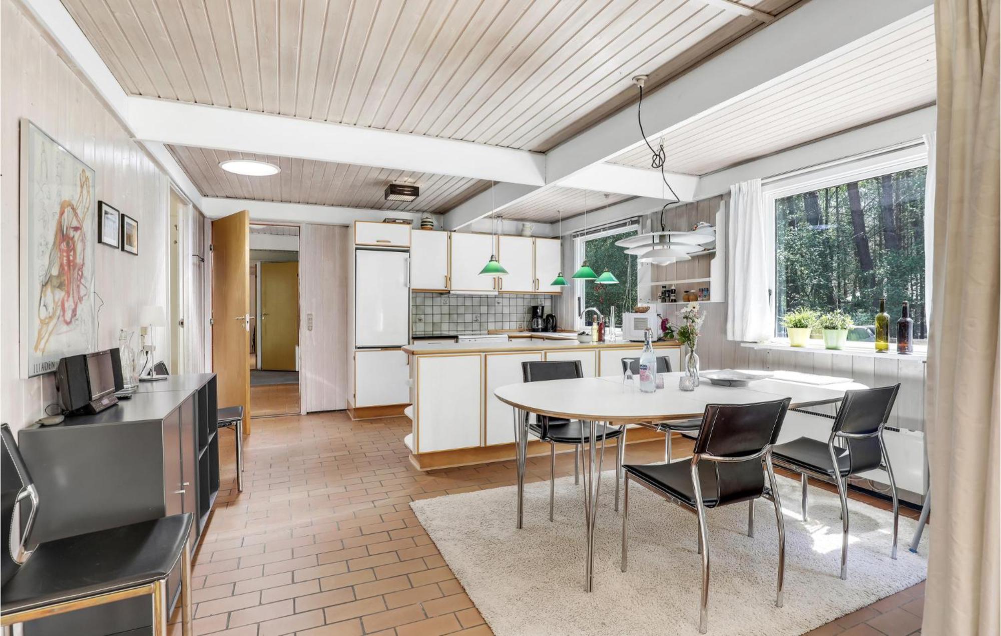 Lovely Home In Nexo With Kitchen מראה חיצוני תמונה