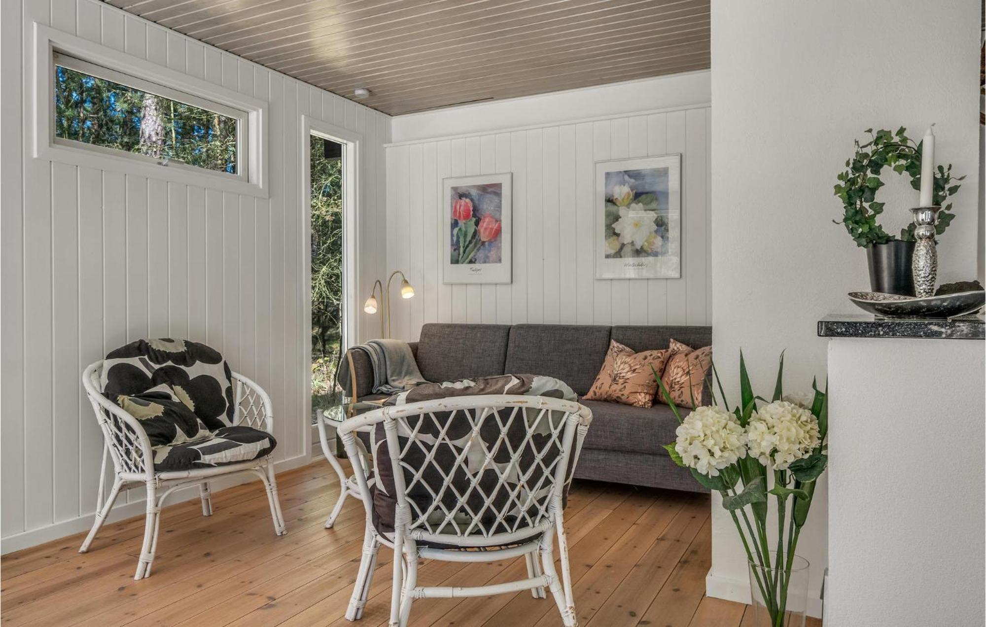 Lovely Home In Nexo With Kitchen מראה חיצוני תמונה